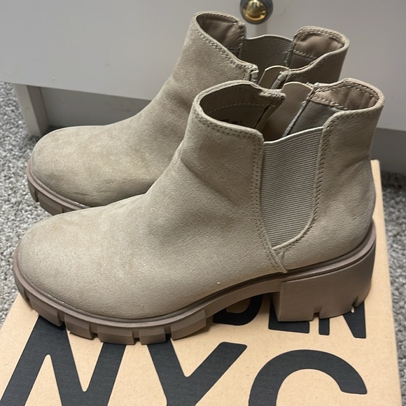 Madden NYC Boots 👢 SZ 7 - Picture 4 of 8